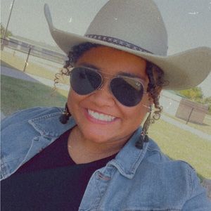 Meet your Posher, Myranda